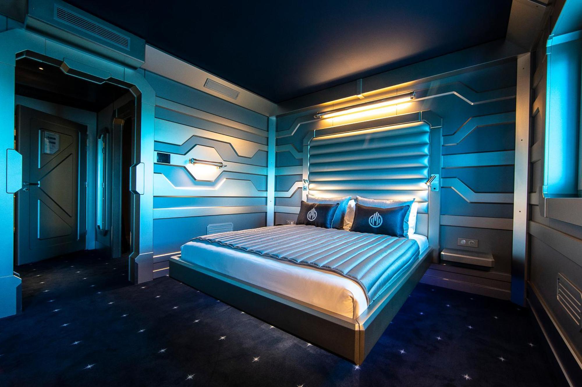 Hotel Station Cosmos Chasseneuil-du-Poitou Dış mekan fotoğraf